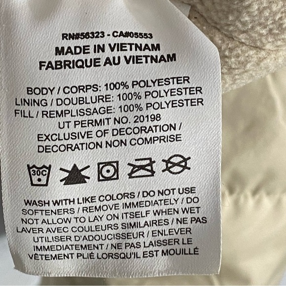 NIKE Legacy Puffer Therma-FIT Legacy Puffer Jacket - Picture 11 of 11